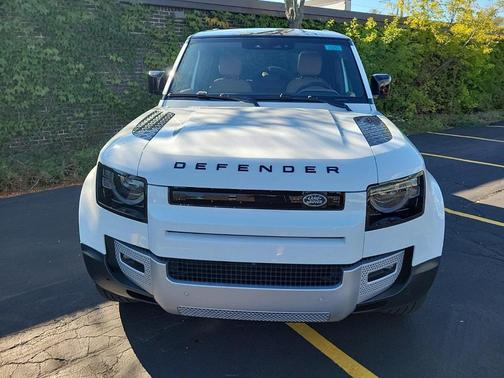 2025 Land Rover Defender P300