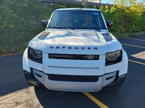 2025 Land Rover Defender P300