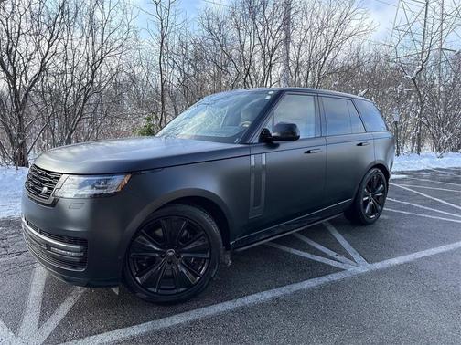2024 Land Rover Range Rover P530 SE