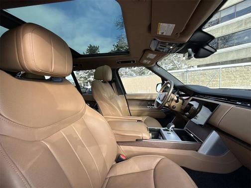 2024 Land Rover Range Rover P530 SE