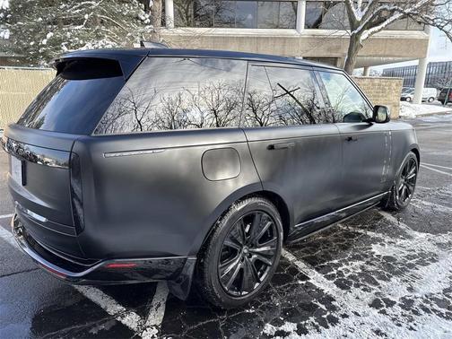 2024 Land Rover Range Rover P530 SE