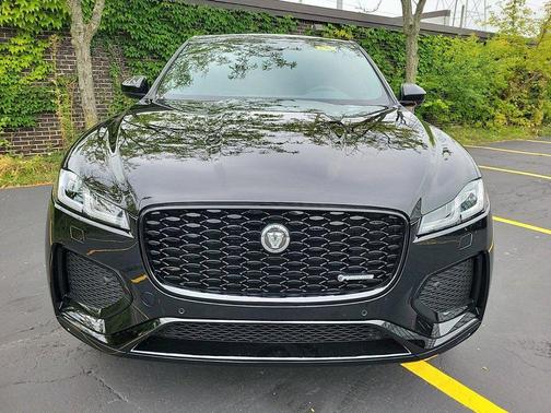 Santorini Black 2025 Jaguar F-PACE P250 R-Dynamic S