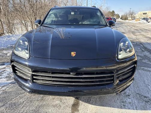 2022 Porsche Cayenne S Platinum Edition