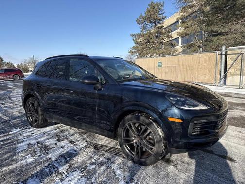 2022 Porsche Cayenne S Platinum Edition