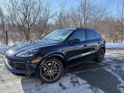 2022 Porsche Cayenne S Platinum Edition