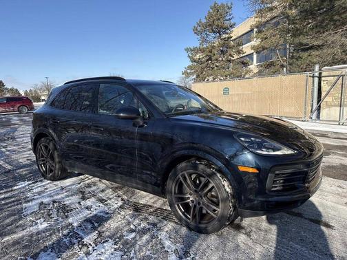 2022 Porsche Cayenne S Platinum Edition