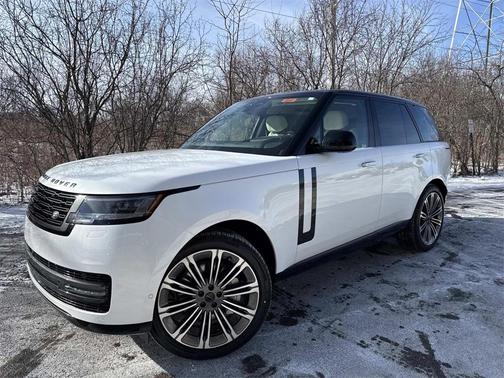 2026 Land Rover Range Rover P530 SE