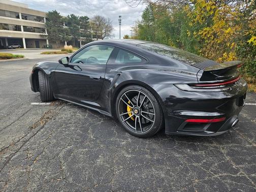 2021 Porsche 911 Turbo S