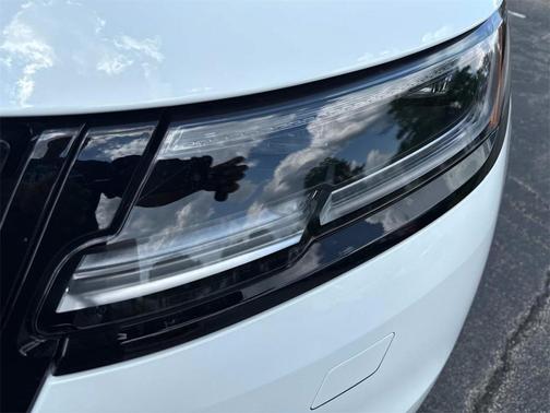 2026 Land Rover Range Rover Velar P250 Dynamic SE