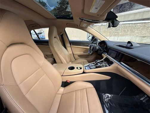 2020 Porsche Panamera 4