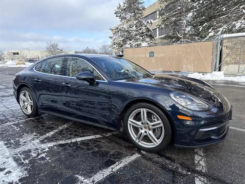 2020 Porsche Panamera 4
