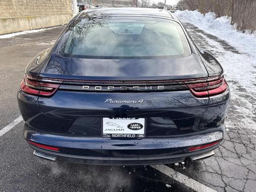 2020 Porsche Panamera 4