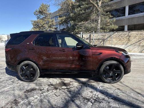 2026 Land Rover Discovery 