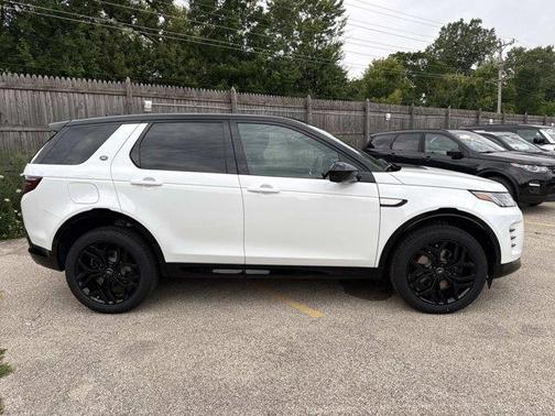 Fuji White 2026 Land Rover Discovery Sport LANDMARK