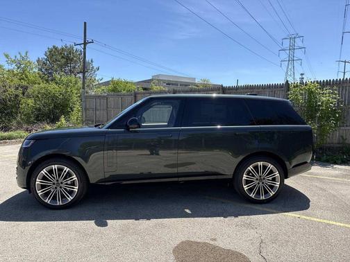 Belgravia Green 2026 Land Rover Range Rover P400 SE 7 Seat