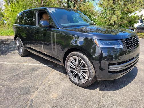 2025 Land Rover Range Rover P530 SE 7 Seat
