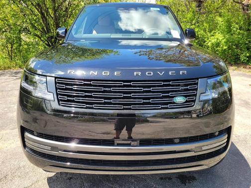 2025 Land Rover Range Rover P530 SE 7 Seat