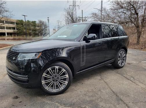 2025 Land Rover Range Rover P530 SE