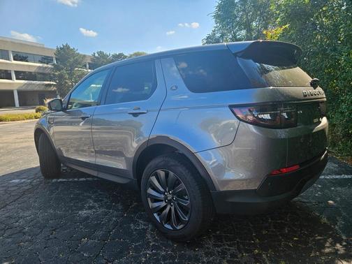2023 Land Rover Discovery Sport SE