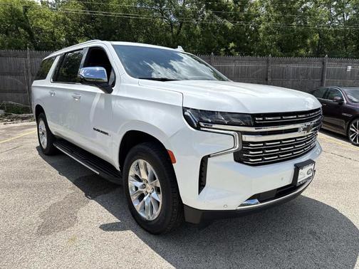 Summit White 2023 Chevrolet Suburban Premier