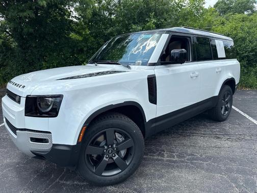 2025 Land Rover Defender P400 S