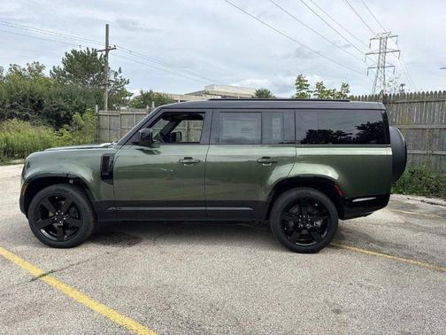 Woolstone Green 2026 Land Rover Defender P400 X-Dynamic SE