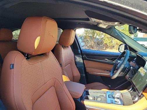 2026 Jaguar F-PACE P250 R-Dynamic S