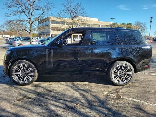 2025 Land Rover Range Rover P400 SE