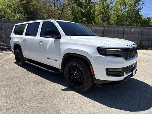 Bright White Clearcoat 2024 Jeep Wagoneer L Series II