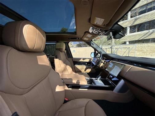 2026 Land Rover Range Rover P400 SE