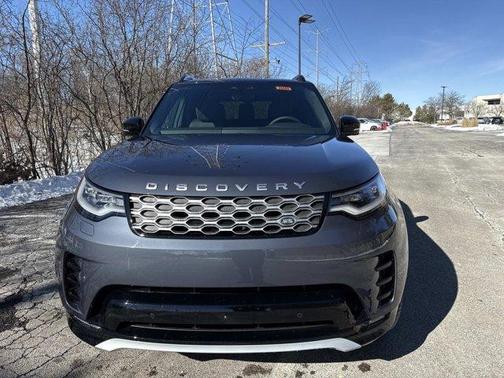 2026 Land Rover Discovery Tempest Edition