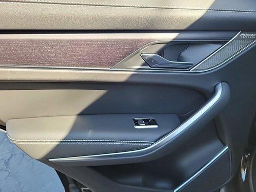 2025 Jaguar F-PACE P400 R-Dynamic S