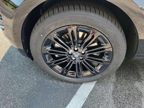 2025 Land Rover Range Rover Evoque Dynamic SE