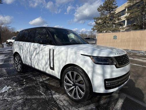 2026 Land Rover Range Rover P400 SE