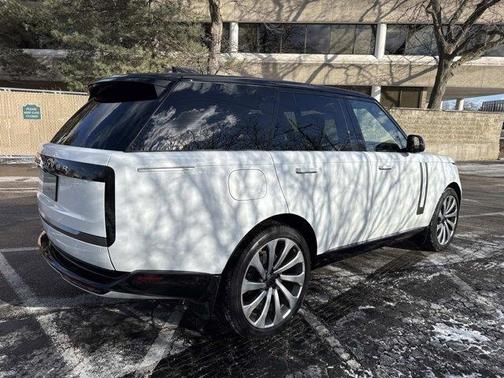 2026 Land Rover Range Rover P400 SE