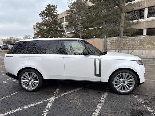 2026 Land Rover Range Rover P400 SE