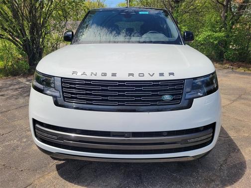 2025 Land Rover Range Rover P400 SE 7 Seat