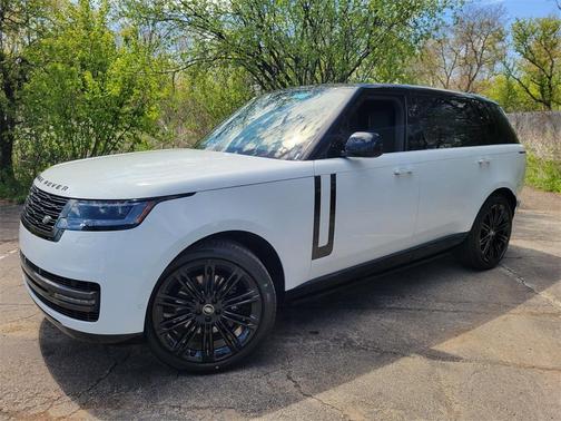 2025 Land Rover Range Rover P400 SE 7 Seat