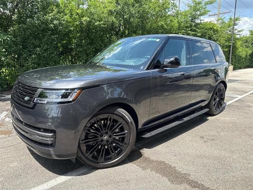 2025 Land Rover Range Rover P400 SE 7 Seat