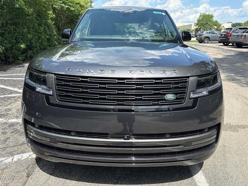 2025 Land Rover Range Rover P400 SE 7 Seat