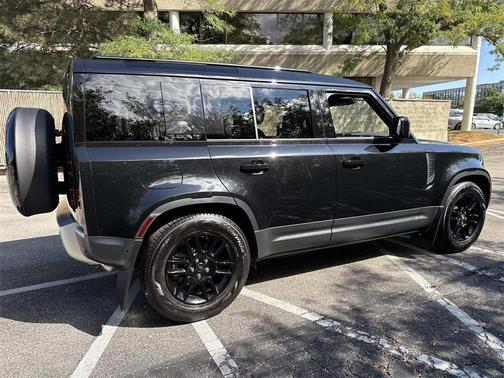 2024 Land Rover Defender P300