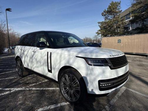 2026 Land Rover Range Rover SE