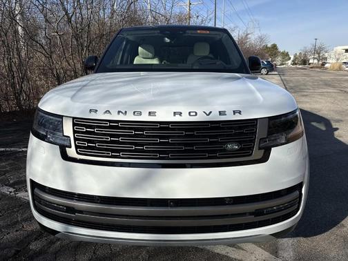 2026 Land Rover Range Rover SE