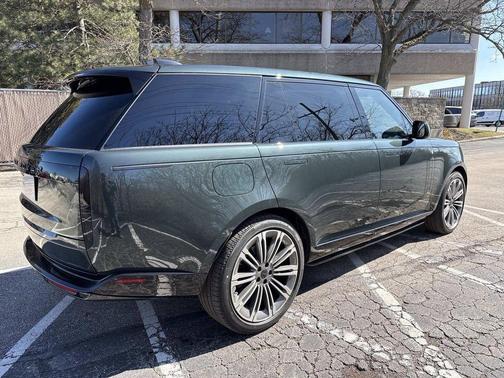 Belgravia Green 2026 Land Rover Range Rover P530 SE 7 Seat