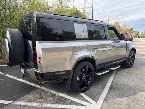 2023 Land Rover Defender X-Dynamic SE