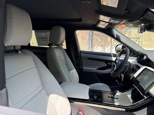 2026 Land Rover Range Rover Evoque Core S