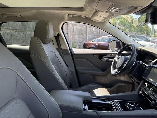 Indus Silver 2019 Jaguar F-PACE 25t R-Sport