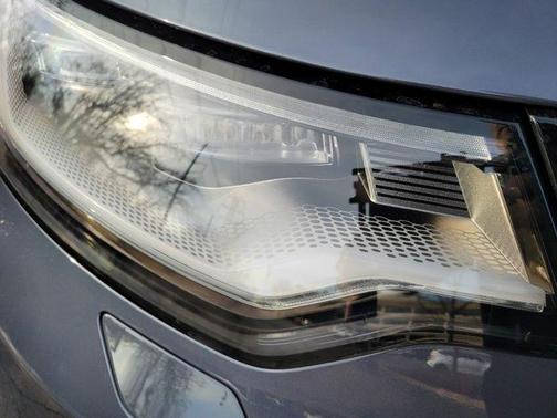 2025 Land Rover Discovery P360 Dynamic SE