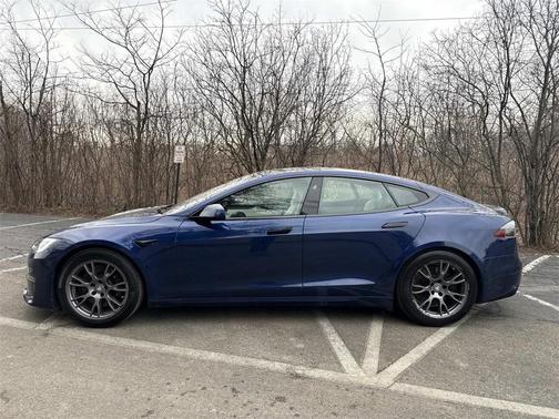 2022 Tesla Model S Base