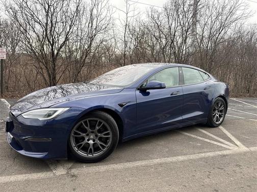 2022 Tesla Model S Base